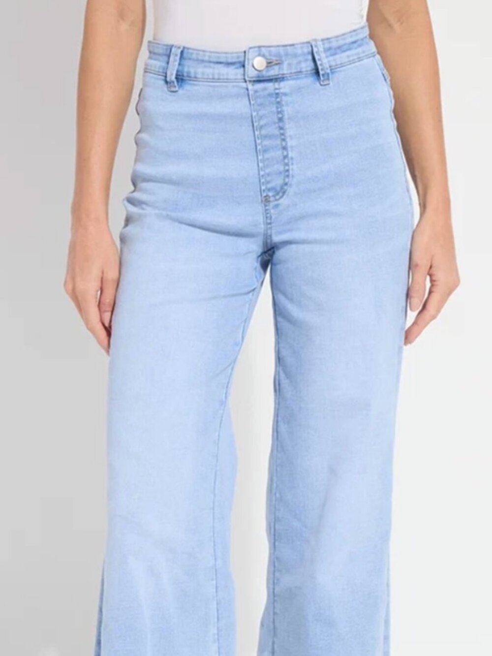 NWT - Iris Wide Leg Everyday Denim